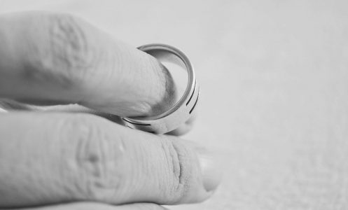 Nevenvoorzieningen bij een echtscheiding: wat houdt het in?